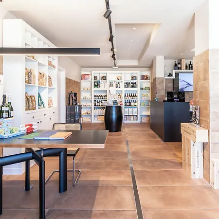 Guest house Feudo Antico 3*